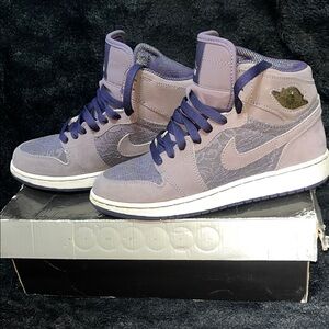 2010 Air Jordan 1 retro  Purple High Sneakers